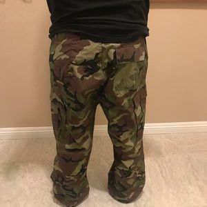 dc camo pants